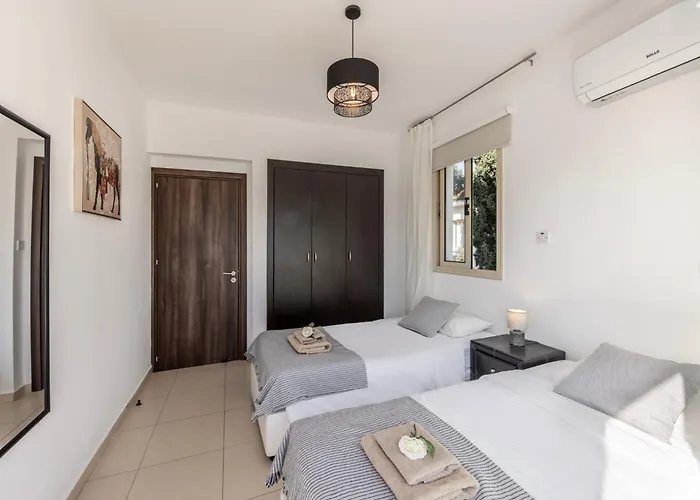 Palms 31 Protaras